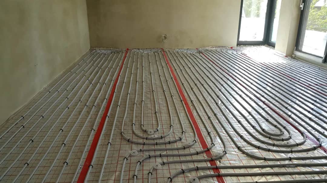 Ogrzewanie podłogowe pod meblami - fakty i mity. Co warto wiedzieć? Ogrzewanie podłogowe pod meblami - fakty i mity. Co warto wiedzieć?