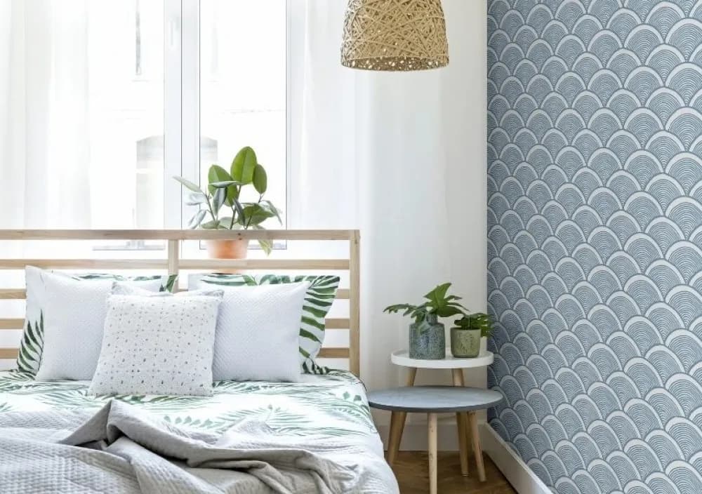 Jaka tapeta do małej sypialni? 5 porad, które odmienią wnętrze